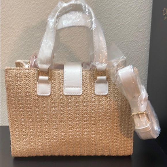 JustFab Tan and White Straw Purse with Structured Design - Picture 4 of 11